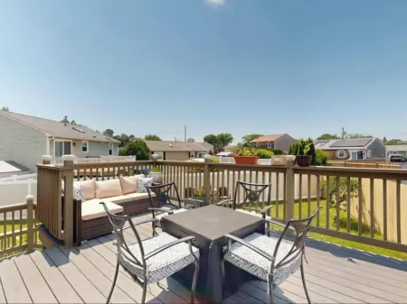 10 minutes from providence centrally located