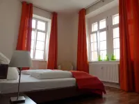 HAARDTER WINZER (Whg. 3) renovated and lovingly decorated "Pfalzcard-Partner" Hotels near Paradiesbrunnen