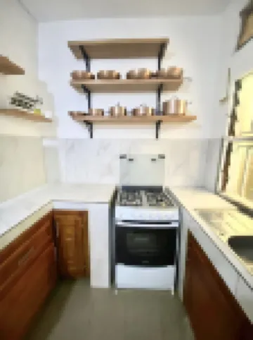 Very spacious house 5 minutes drive from the beach!