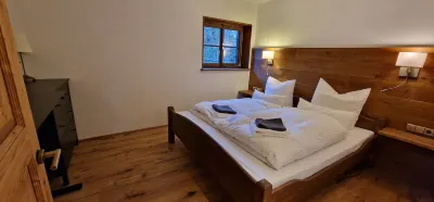 Chalet Alpl: Modern Renovated Apartment in the Ski Area with Sauna, Whirlpool & Fireplace Hotels near Hochrindl Schipiste