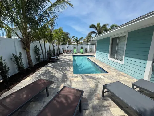 Private Heated Pool-2 Blocks to Beach-Tropical Courtyard-"Unit St.Barth"