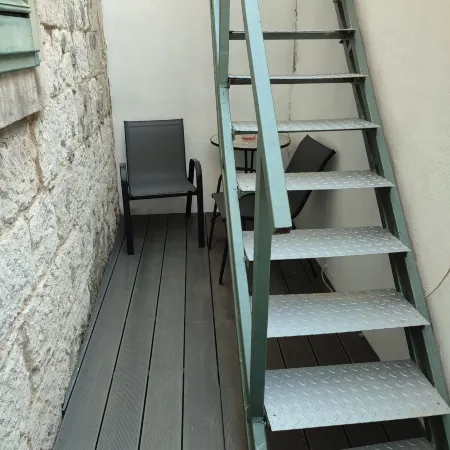 Elegant APT 5 min walk from Split center