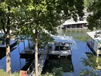 Eagles Nest - 3 Bedroom home with private dock - no wake cove
