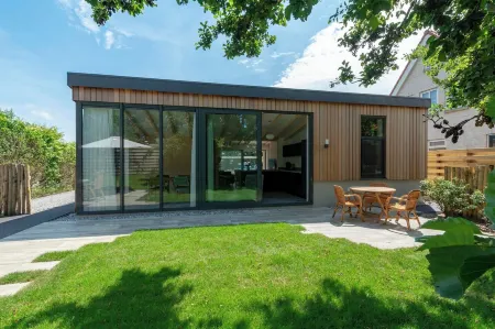 Attractive Home with Terrace Отели в г. Callantsoog