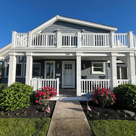Unbeatable location - 4 houses to beach, 5BR, 3BA, walkability!