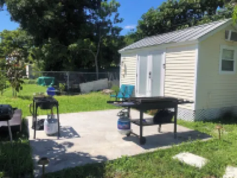Tiny homes Miami Hotels near Oleta River State Park