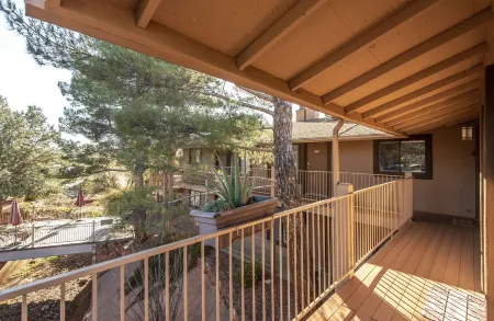 Beautiful Southwestern Sedona Condo with Views