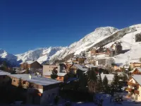 Spacious renovated apartment - 75m², at the foot of the slopes, ideal for families (baby equipment