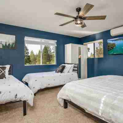 Bass Lake Escape-Near the Shore • Explore Yosemite • Close to the Pines Village Rooms