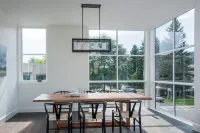 Luxury 3 Bedroom Condo Amazing Views & Unbeatable Downtown Location