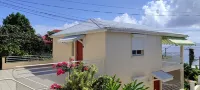 Suite Spacieuse 4 77m2 Offrant une Magnifique vue sur la mer et Les Saintes Các khách sạn ở 