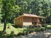 Le gîte du Pic-vert in the woods of Périgord Pourpre