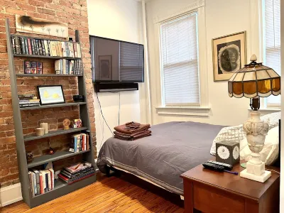 Elegant, Historic Townhouse in Heart of DC Hotels in Bloomingdale