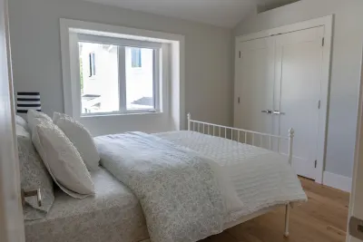 Seabreeze Haus Lantzville (Entire Guest-Suite)