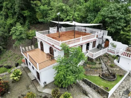 Villa Café y Arte - Xilitla Rainforest Experience Отели в г. Хилитла