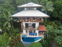 Luxury Villa w/4 Suites Private Pool AC Panoramic Views Hotels in 
