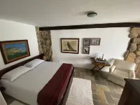 Beautiful House 5 Suites by the beach in Portogalo