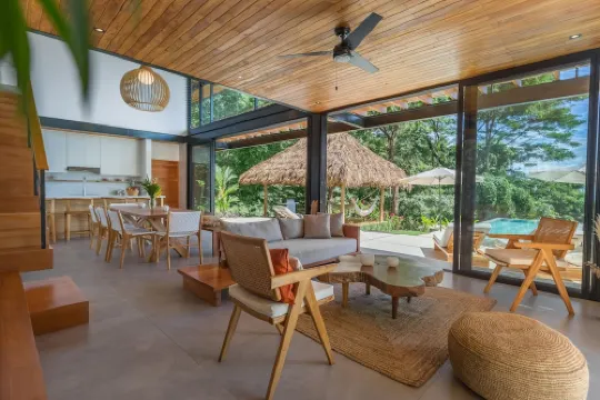 Casa Mirame - Beautiful Ocean View Villa in the heart of Santa Teresa