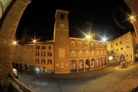 Studio - Fabriano Centro Commerciale Naturale - Centro Storico di Fabriano附近的飯店