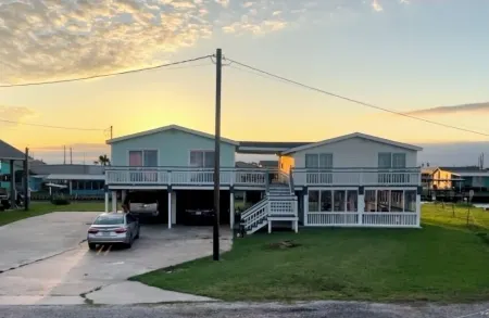 Getaway By The Bay Unit 2