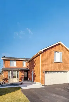 Pearson Gateway Executive Suite – 2Br + 2 Parking