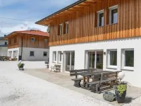 2geräumiges Ferienhaus in den Schönen Alpen Hotels in Dobriach
