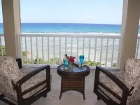 OCEANFRONT LUXURY VILLA, 4900sf, 4br, 4bth, billiards and Gym Hotels in Northcentral