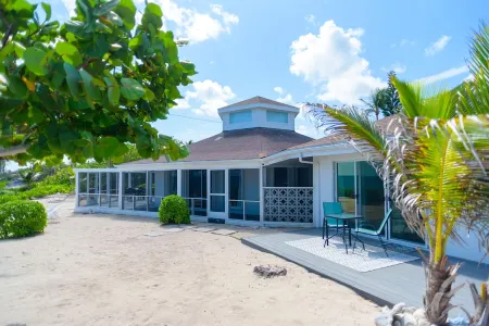 50% Off 4th Night! Private, Quiet Oceanfront Home, Wrap-Around Screened Porch.