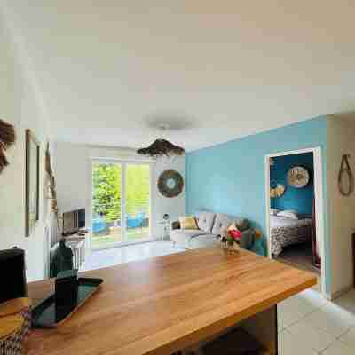 Appartement à 800 m de la Cité Médiévale Others