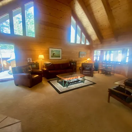 Ebbetts Pass Getaway - Awesome Easy Access Large Mountain Cabin