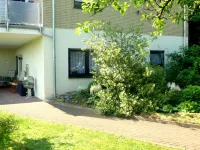 Disabled-friendly apartment with garden, terrace, e-car charging facility Hotels in Losheim