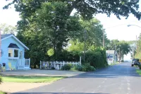 Charming Lake House in Huron; close to Cedar Point, Sports Force, Kalahari