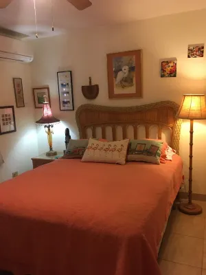 Elegant Harbor View Condo Get-A-Way @ Schooner Bay