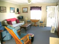 Cottage near bay beach- 1 Bd/1Ba