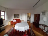 Quiet small apartment for 2 (max. 4) people near the center with lake view