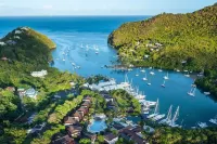 FABULOUS 1 BED APARTMENT IN MARIGOT MARINA, with free Zoetry Hotel access.