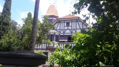 HOUSE FOR RENT IN GATED COMMUNITY WITH LOTS OF GREENERY Hotels in Cidade Dutra