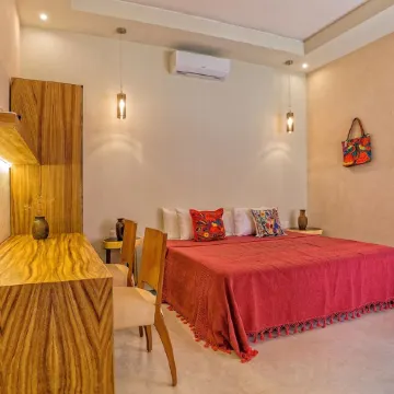 Apartment Basquiat Beautiful Design, 47th Street