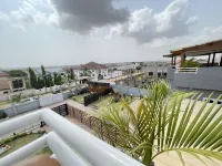 Amazing Twin Terrace 5 bedrooms 5 baths with Car & Driver Rental Option