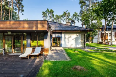 Columna Medica Hotels in 