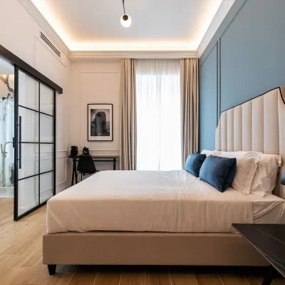 Unico Relais Hotels near Metro Art