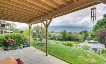6 Mi to Grove Creek Canyon Trail: Abode w/ Views