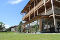 Garni - Hotel Am Burghügel - Innichen / San Candido Hotels in Sesto