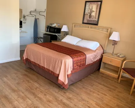 雷德伍德旅館 聖羅莎酒店