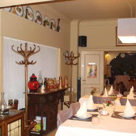 Elckerlyck Inn Hotel