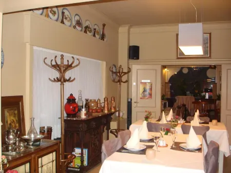 Elckerlyck Inn Hotel Отели в г. Мускрон