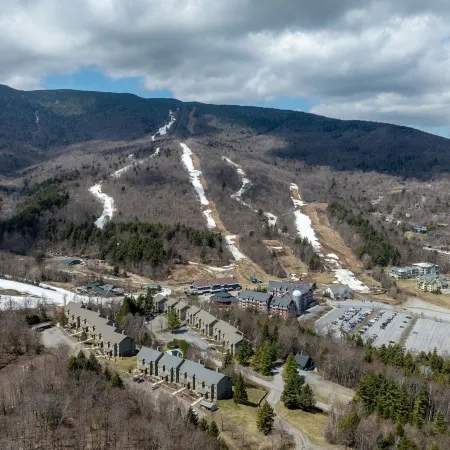 100 Snow Creek 2 Bedroom Condo