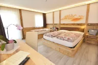 Wellness Hotel Dolomia - balcony