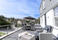 Chyvounder Hotels in Perranporth