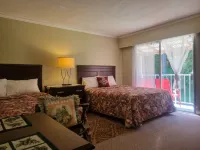 Pioneer Inn by the River Hotels in Port Hardy